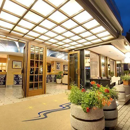 Hotel Astromare 3*