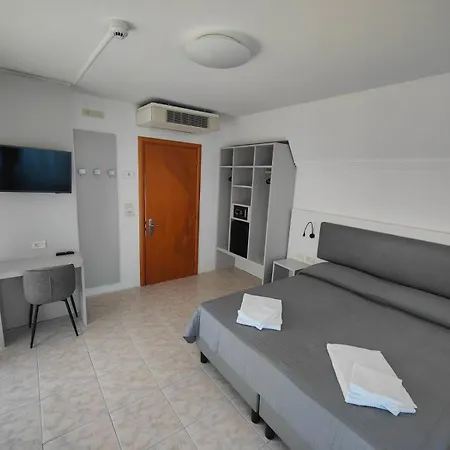 Hotel Dolcevita Park & Beach Included 3*